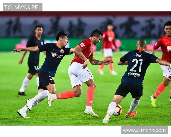 南京足球队以85分领跑世锦赛积分榜展现强劲实力与夺冠希望 南京足球队以85分领跑世锦赛积分榜展现强劲实力与夺冠希望